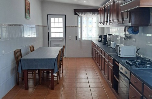 Praia da Vitoria House | Little Fountains House