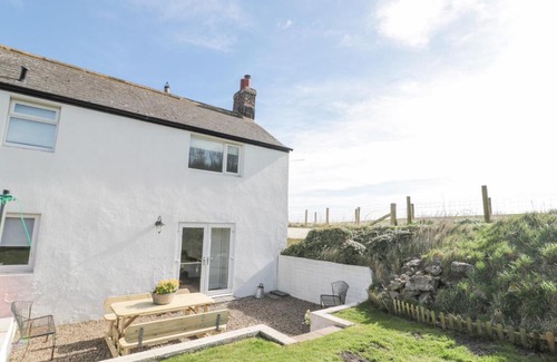 Bamburgh House | Little Haven