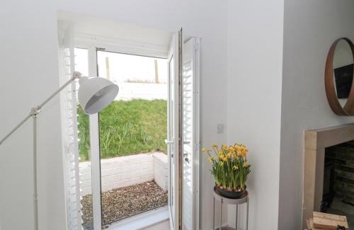 Bamburgh House | Little Haven