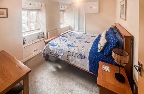 Caergeiliog House | Little Netherleigh