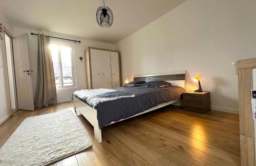 Montreuil Apartment | Little Paradise - Comfort and Quiet Getaway by the Eure