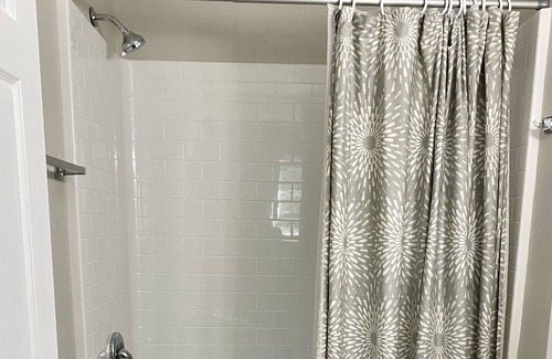 Greeneville House | Little Pet Friendly House