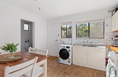 Inverloch House | Little Pier Cottage Inverloch