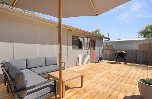 Inverloch House | Little Pier Cottage Inverloch