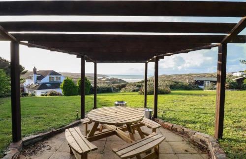Crantock Apartment | Little Seacroft