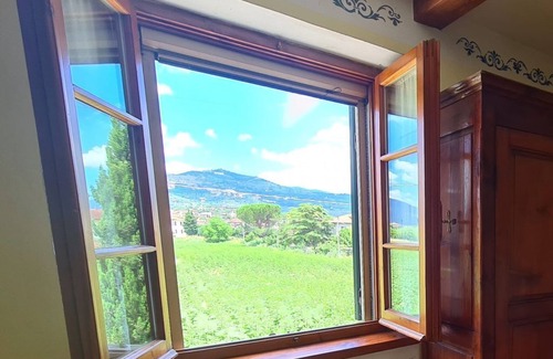Camucia House | Little stone house with air/con near Cortona, pool, garden and beautiful views