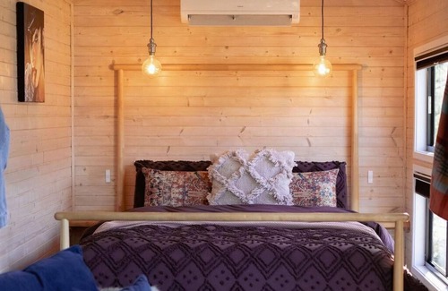 Bright Cabin | Little Wandana - Ideal for those seeking the beauty and seclusion of a rural setting.