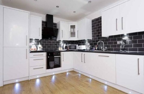 Bramley Apartment | Live in Leeds Nazarene Apartments