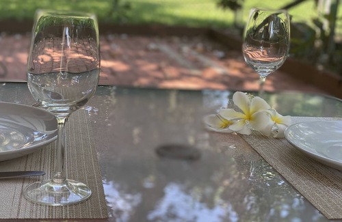 Rapid Creek Apartment | Live like a local minutes from the beach