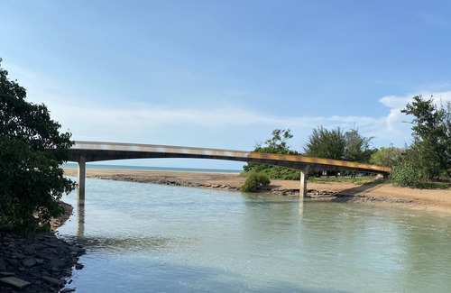 Rapid Creek Apartment | Live like a local minutes from the beach