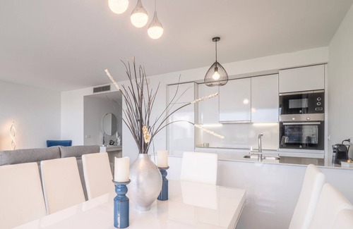 Puerto de la Duquesa Apartment | Live the High Life in a Designer Penthouse at Pure South