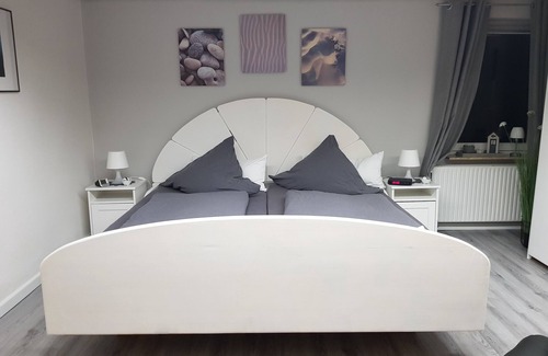 Bredstedt Apartment | Living directly at the gate to the Halligen and the North Frisian Islands