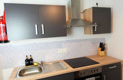 Fulda Apartment | Living La Christal FeWo mit Workspace & Games