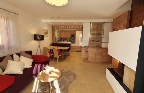 St Andra-Hoech Ski Chalet | Living & Relax Resorts "Your time out with pleasure" with a view of the vineyards