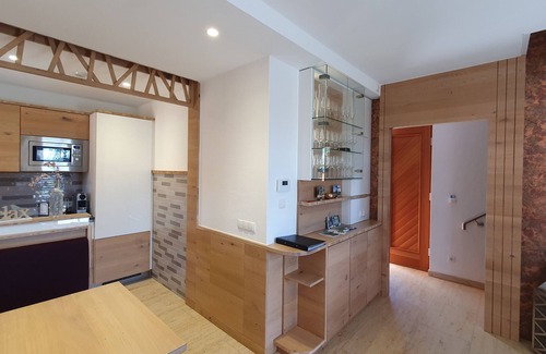 St Andra-Hoech Ski Chalet | Living & Relax Resorts "Your time out with pleasure" with a view of the vineyards