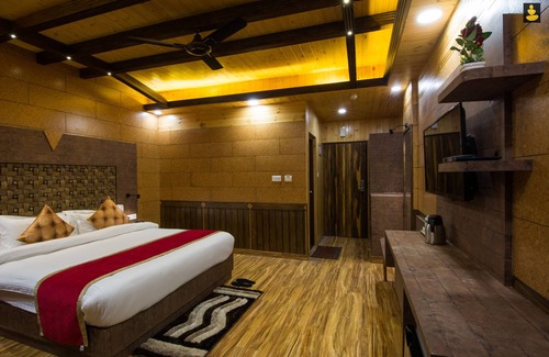 Chail Resort | LivingStone Mountain Retreat Chail Executive Room