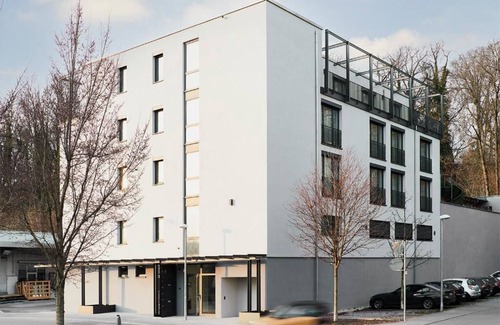 Berg Apartment | Livisit Bergpartment 38 - Doppelbettzimmer 27 qm - mit Küchenzeile und Bad