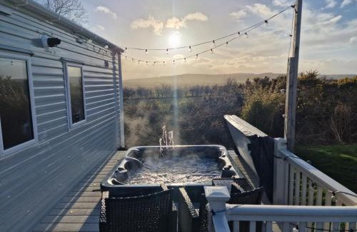 Swarland Cabin | Livvi Rosa's Lodge