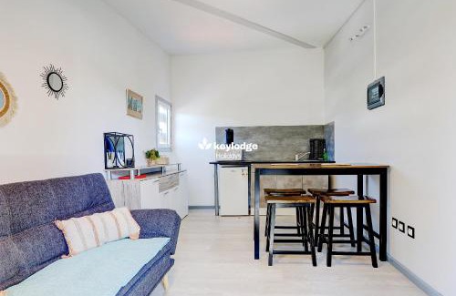 Saint-Pierre De La Reunion Apartment | Liyann - T2 avec vue sur mer - Terre Sainte
