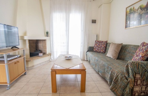 Nea Fokaia Apartment | Liza Apartment by RentalsPro