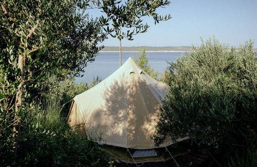 Ljubac RV Rental | Ljubac Glamping Bell Tent Robinson