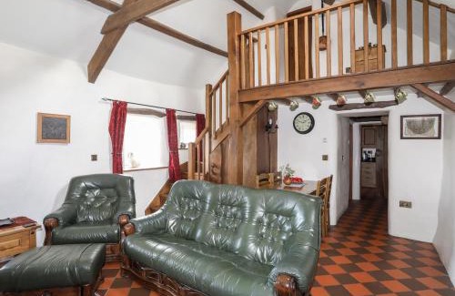 Garn Fadryn House | Llain Fadarn