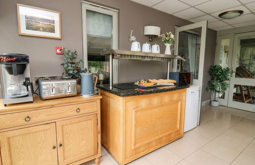 Llandre Cottage | LLETY CEIRO, pet friendly, with a garden in Bow Street, Wales