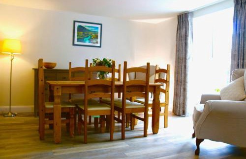 Porthmadog Apartment | Lloydia
