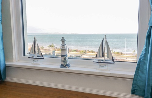 Towyn Cottage | Llys Madoc, First Floor Flat