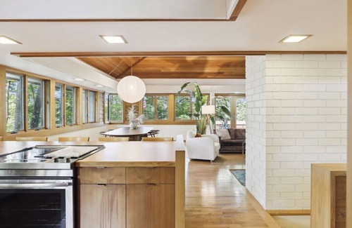 Comstock House | LoBo Lake House: Mid-Century Modern Getaway