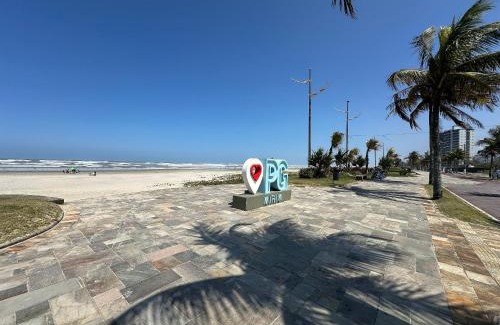 Mirim House | Localização Perfeita na Mirim! 100m da Praia!