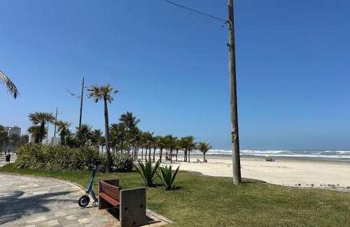 Mirim House | Localização Perfeita na Mirim! 100m da Praia!