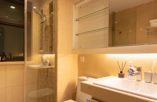 Xiangzhou District Apartment | Locals Boutique Apartment Huafa Plaza 38
