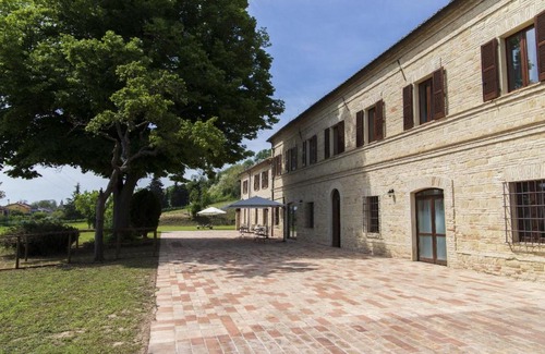 Fano Hotel | Locanda di Montegiove