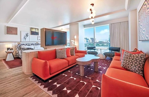 Las Vegas Apartment | Located in Las Vegas, 1.2 mi from Las Vegas Strip, Virgin Hotels Las Vegas .