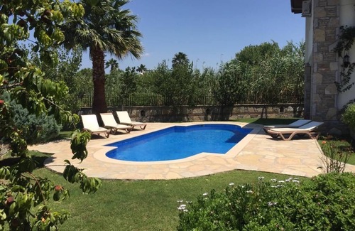 Dalyan City Center Villa | Located in the Maraş Area, close to local riverside restaurants and Town Center.