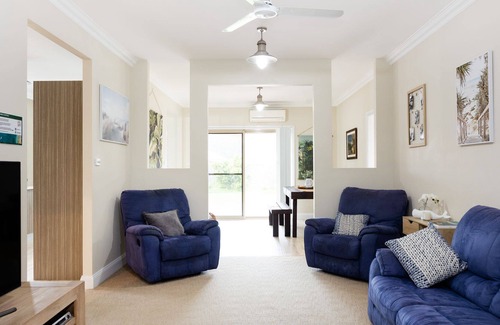 Burrill Lake House | Located in the heart of Burrill Lake