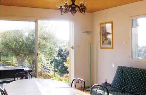 Coggia Apartment | Located in the hinterland of the wide Gulf of Sagone, the charming village of Coggia attracts with a