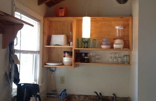 Bass River Cabin | LOCATION! Cabin Sleeps3, POOL, 1 mile to OCEAN, Kitchen/Grill, Pet ok, Parking