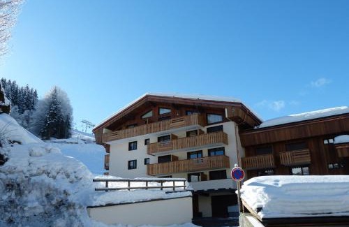 La Clusaz Apartment | Location idéale à La Clusaz : 6 pers, entre village et pistes, garage, ascenseur, wifi - FR-1-304-18