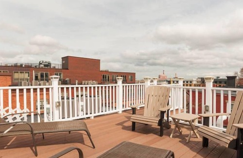 D Street - West Broadway Condo | LOCATION, LOCATION LOCATION, 2 Bed, 2 Bath Luxury Condo