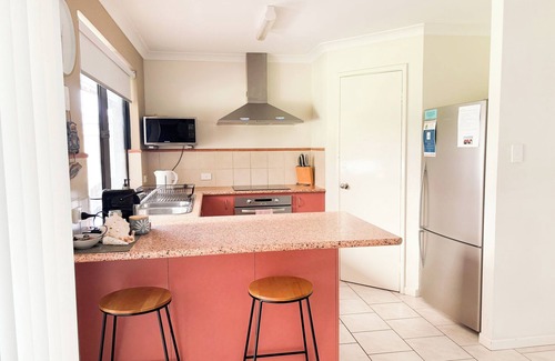 Lancelin House | Location! Location! Merlot all about it.