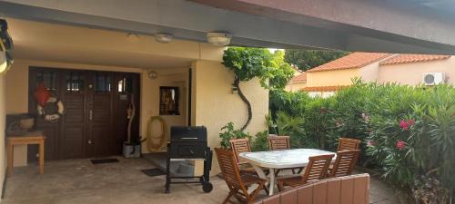 Le Barcares House | location maison de vacances jusqu'à 6 personnes près du port et de la plage