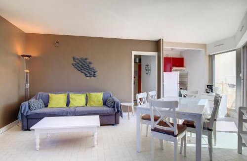 Carnon-Plage Apartment | Location saisonnière - F3 - 8 pers - 1ère ligne - Garage - Animaux acceptés - FR-1-715-3