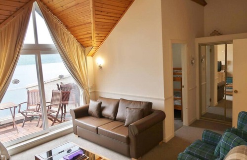 Kinloch Rannoch House | Loch Rannoch Highland Club. Lochside Lodge 8