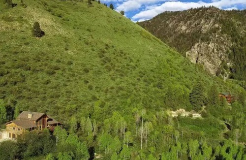 Star Valley Ranch Cabin | Lodestone Cabin in Star Valley Ranch, base of mtn!