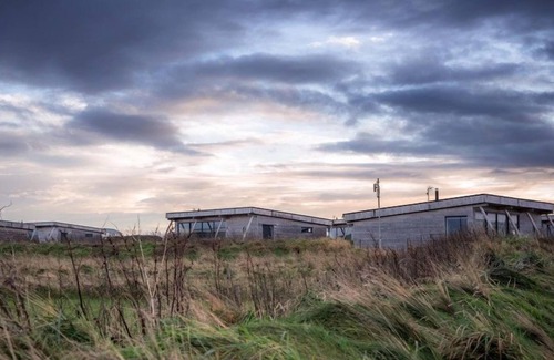 John O'Groats Cottage | Lodge 3 - 3 Bed - a john o'groat that sleeps 6 guests in 3 bedrooms