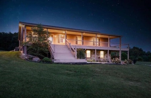 New Plymouth House | Lodge 328 - Hocking Hills