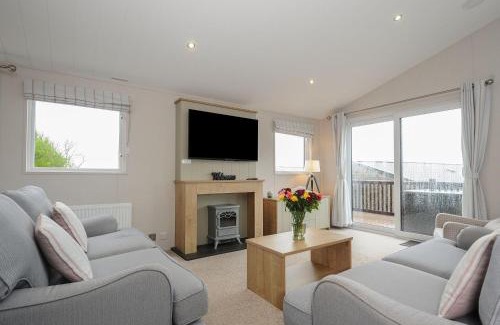 Brixham House | Lodge 55 at Riviera Bay Coastal Retreat