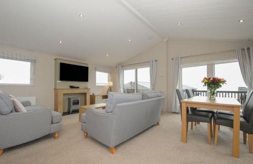 Brixham House | Lodge 55 at Riviera Bay Coastal Retreat